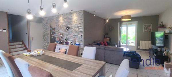 VENTE : maison de 7 pièces (137 m²) à ABREST