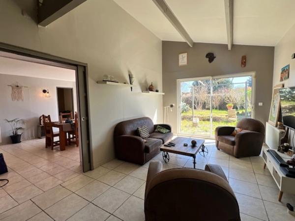 Maison 128m² + 4 chambres, jardin et garage double - ANTRAN