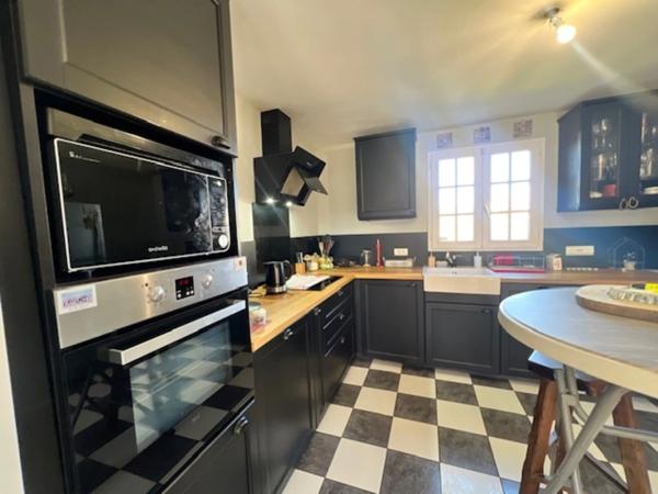 Maison 128m² + 4 chambres, jardin et garage double - ANTRAN