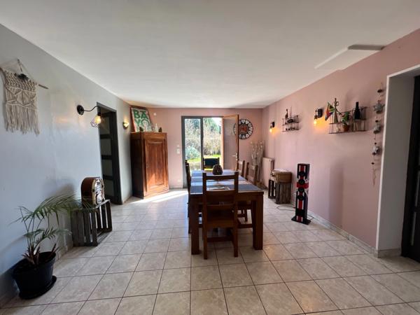 Maison 128m² + 4 chambres, jardin et garage double - ANTRAN