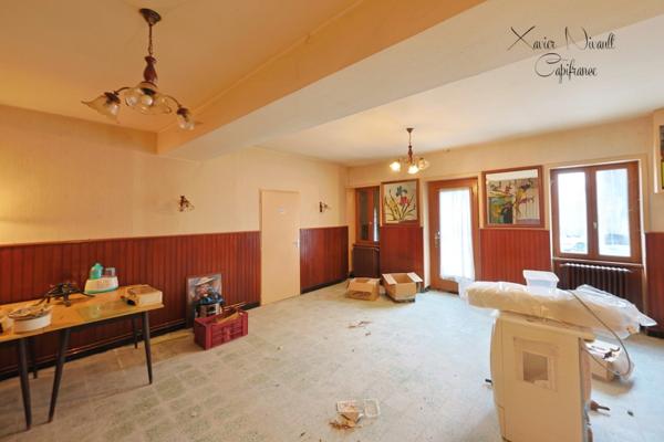 Maison à vendre 8 pièces proche de MONTREVEL EN BRESSE (01)