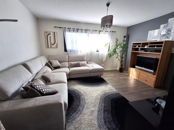 Maison L Isle Jourdain proche centre