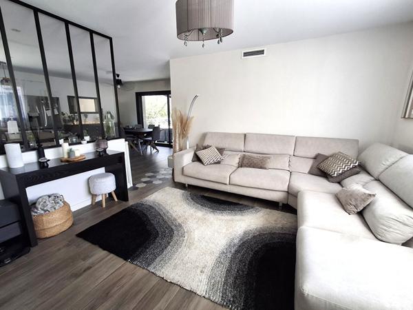 Maison L Isle Jourdain proche centre