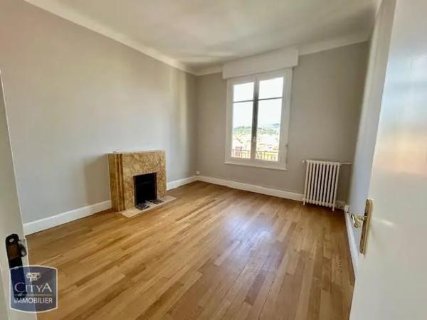 Appartement à louer 3 pièces 76.82m²