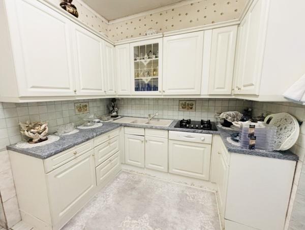 Immeuble 10p 360m2 avec terrasses et caves 695 000 €