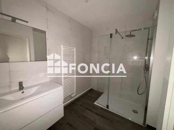 Location Appartement 3 pièces 72.72 m² - RUE ARLETTE REMIA COUDRON Reims 51100