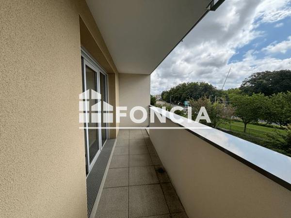 Location Appartement 3 pièces 72.72 m² - RUE ARLETTE REMIA COUDRON Reims 51100