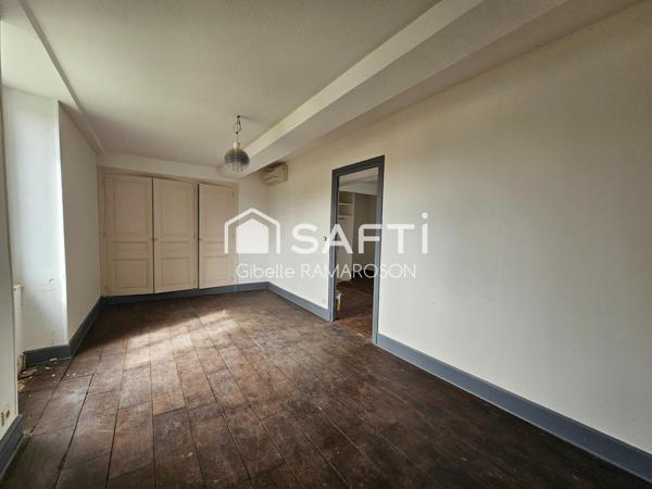 Maison 8 pièces 6 chambres avec terrain- (71230)