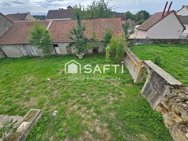 Maison 8 pièces 6 chambres avec terrain- (71230)