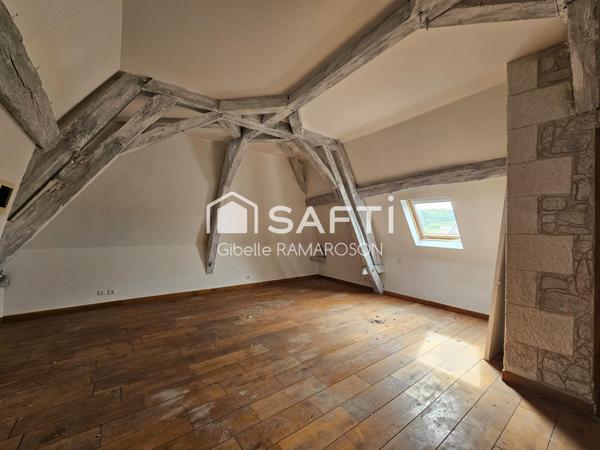 Maison 8 pièces 6 chambres avec terrain- (71230)