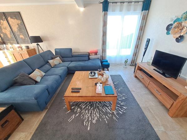 Maison contemporaine d’environ 130 m², 5 pièces - SAINT LOUBES (33) -