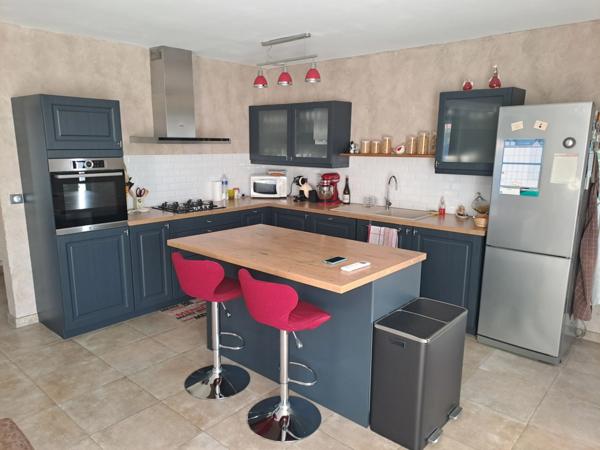 Maison contemporaine d’environ 130 m², 5 pièces - SAINT LOUBES (33) -