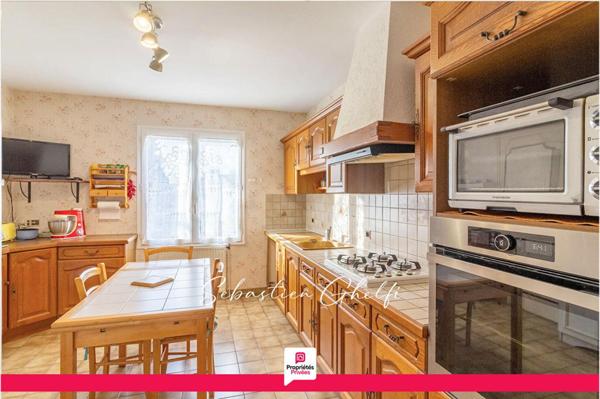 maison de plain-pied avec 2 chambres-garage-beau terrain de 1080 m²