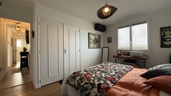 Cusset (03300) Cusset - Maison individuelle entièrement rénovée sous-sol complet garages jardin