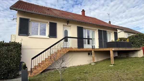 Cusset (03300) Cusset - Maison individuelle entièrement rénovée sous-sol complet garages jardin