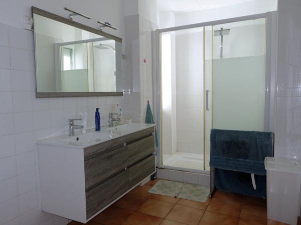 Ste Clotilde Bois de Nèfles, villa T4 mitoyenne de 100 m² Sainte-Clotilde (97490)