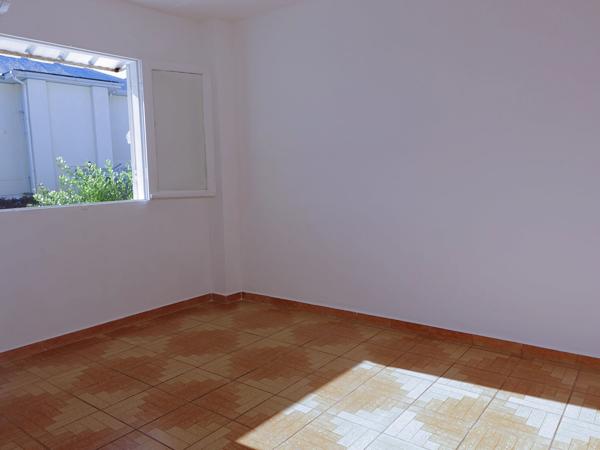 Ste Clotilde Bois de Nèfles, villa T4 mitoyenne de 100 m² Sainte-Clotilde (97490)