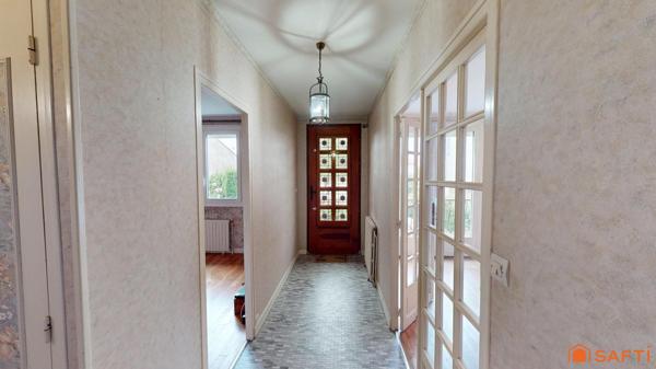 Maison sur sous sol SAINT JEAN D’ANGÉLY - CENTRE