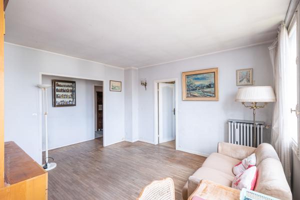 Montrouge (92120) APPARTEMENT AVEC VUE DÉGAGÉE