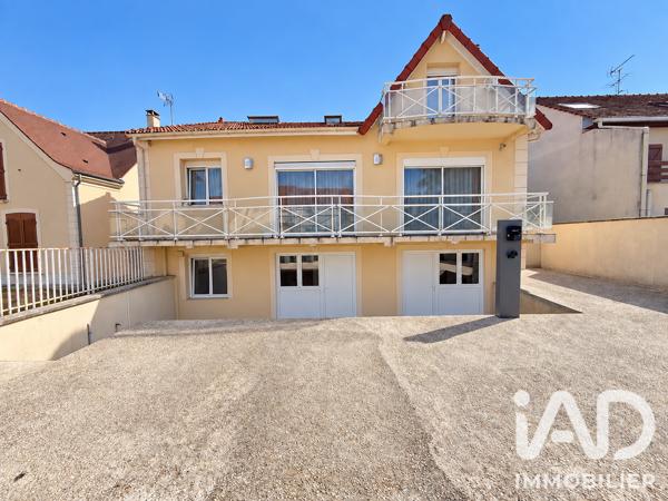 Maison à vendre 9 pièces 243 m² Corbeil-Essonnes