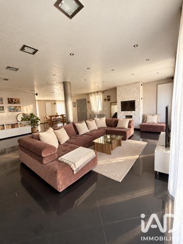 Maison à vendre 9 pièces 243 m² Corbeil-Essonnes