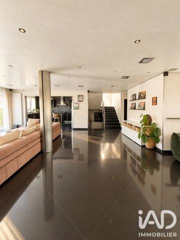 Maison à vendre 9 pièces 243 m² Corbeil-Essonnes