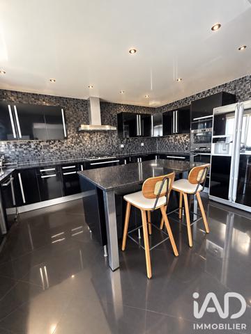 Maison à vendre 9 pièces 243 m² Corbeil-Essonnes