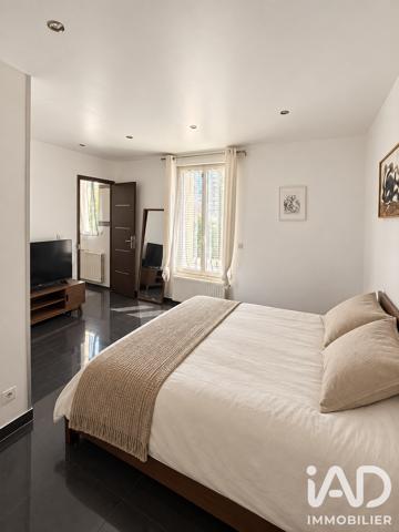 Maison à vendre 9 pièces 243 m² Corbeil-Essonnes