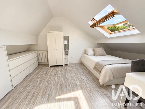 Maison à vendre 9 pièces 243 m² Corbeil-Essonnes