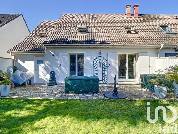 House for sale 6 rooms 110 m² Pontault-Combault