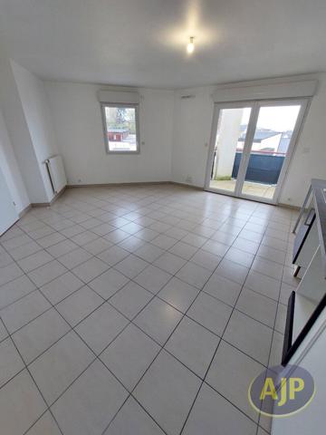 Location appartement La Chapelle Sur Erdre : 790 € - AJP Immobilier Nantes Rond-Point de Rennes