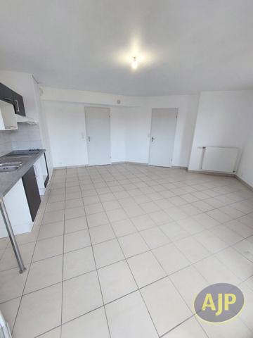 Location appartement La Chapelle Sur Erdre : 790 € - AJP Immobilier Nantes Rond-Point de Rennes