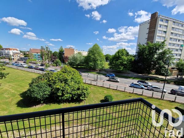 Appartement 4 pièces de 60 m² à Chelles (77500)