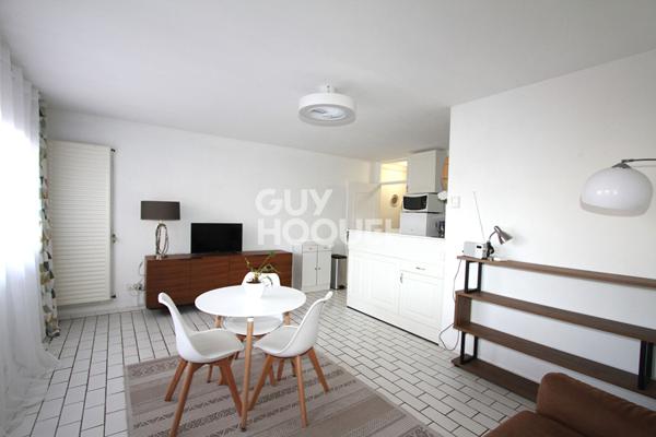 Studio meublé A L'ANNEE