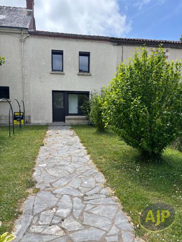 Sainte Pazanne : 550 € - AJP Immobilier Sainte-Pazanne