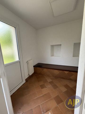 Sainte Pazanne : 550 € - AJP Immobilier Sainte-Pazanne