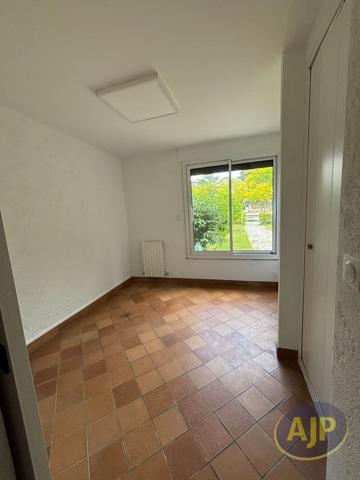 Sainte Pazanne : 550 € - AJP Immobilier Sainte-Pazanne