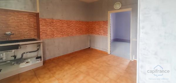 ✨ Maison avec terrain arboré – Fort potentiel après rénovation ✨