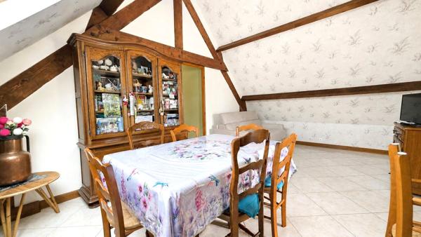Ensemble immobilier proche ETREPAGNY