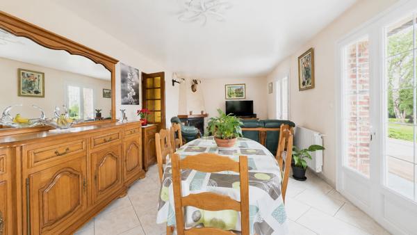Ensemble immobilier proche ETREPAGNY