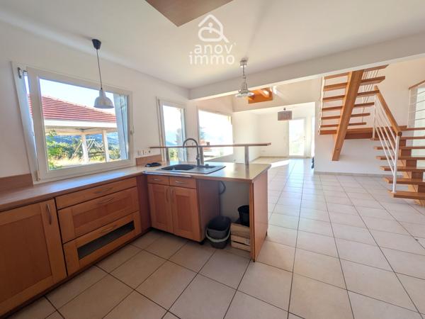 Maison 4 pièce(s) 3 chambre(s) 156 m²