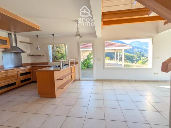 Maison 4 pièce(s) 3 chambre(s) 156 m²