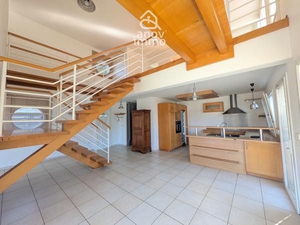 Maison 4 pièce(s) 3 chambre(s) 156 m²