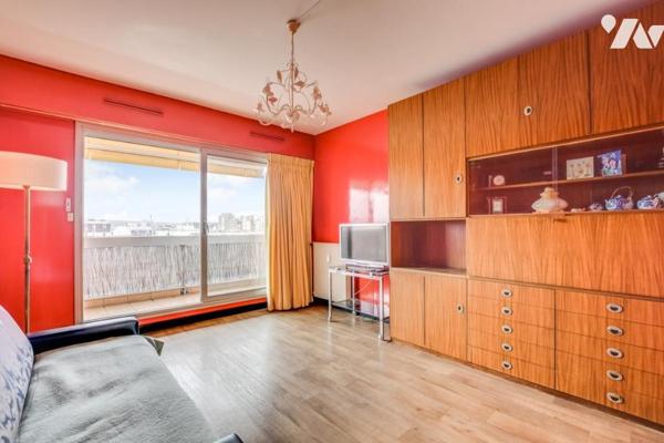 2 pièces avec large balcon et parking