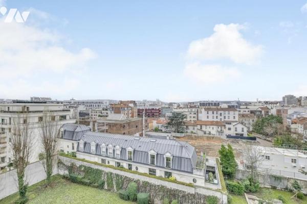 2 pièces avec large balcon et parking