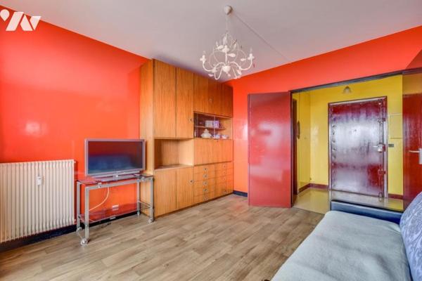 2 pièces avec large balcon et parking