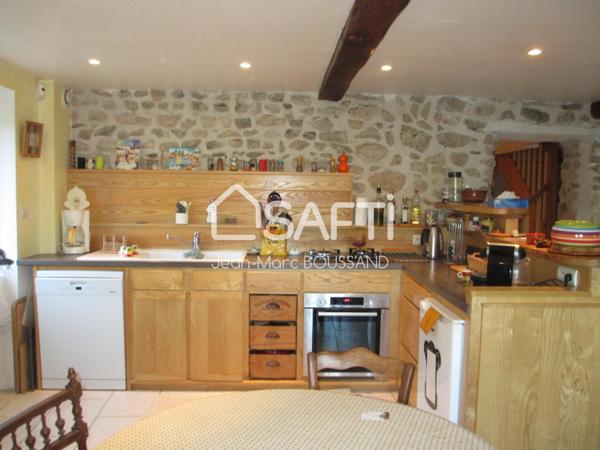 MARDORE maison 6 pièces 158M² terrain de 2631M²