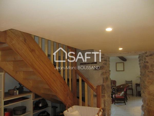 MARDORE maison 6 pièces 158M² terrain de 2631M²