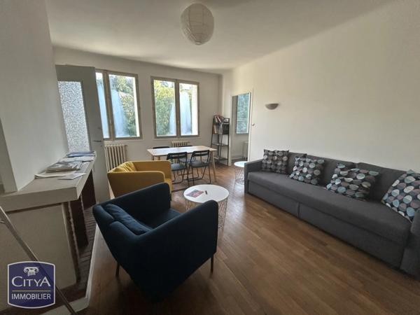 Immeuble à vendre 1207m² Poitiers (86000)