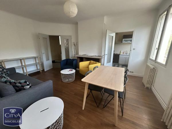 Immeuble à vendre 1207m² Poitiers (86000)
